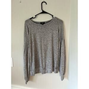 Soft Gray Long Bell Sleeved Sweater Lord & Taylor Round Neckline Size M